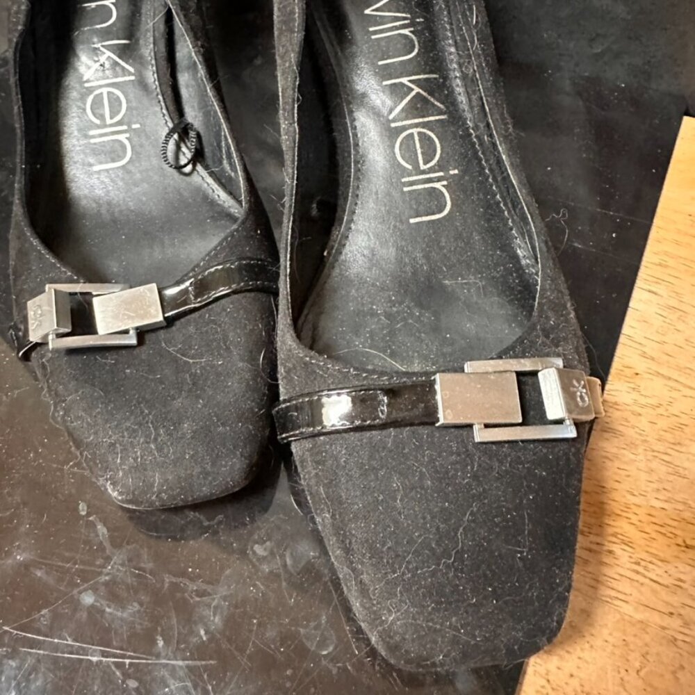 Black Calvin Klein Brush Faux Suede 8.5 Kitten Heel Buckle Square Toe Slip on - Picture 5 of 10